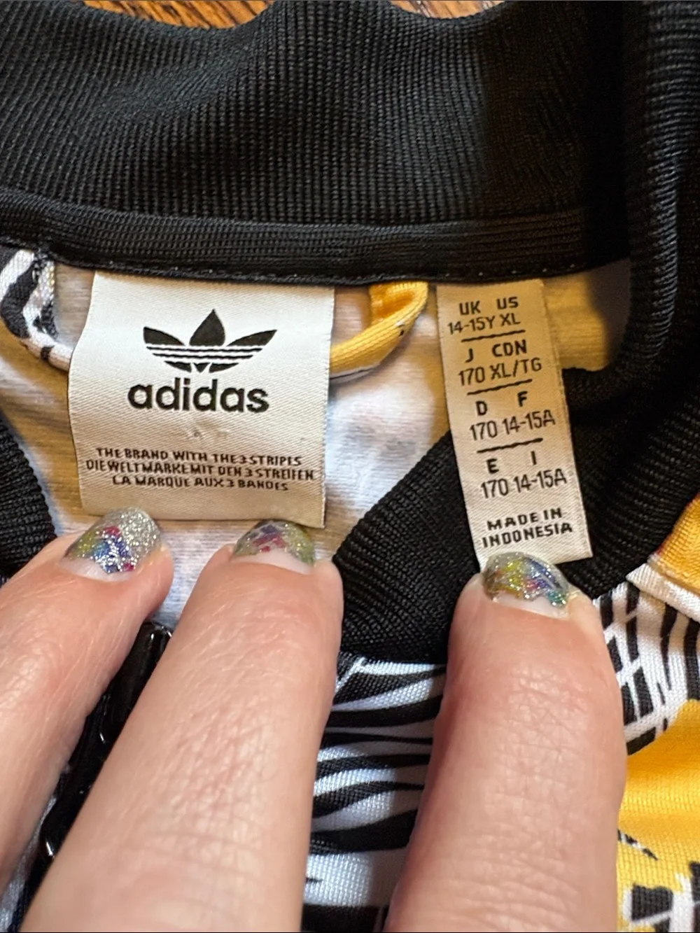 EUC adidas Tropical Floral Print Jacket in Black, Yellow, Coral, Green YXL